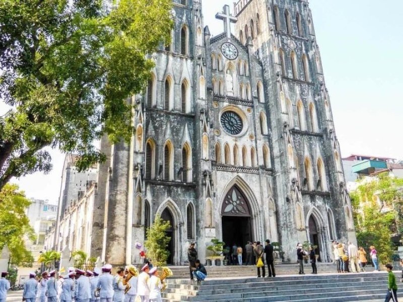 Vietnam from North to South 14 days package