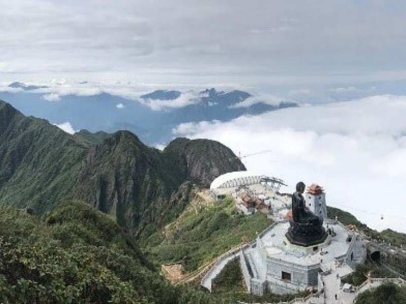 Hanoi 6D5N package: Sapa 3D – Halong bay 1D
