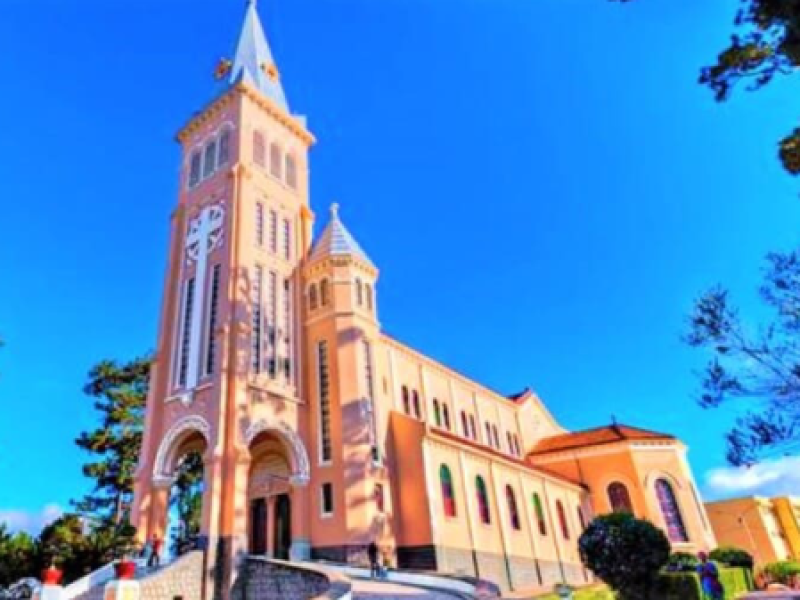 Private Dalat 5 Days / 4 Nights Package