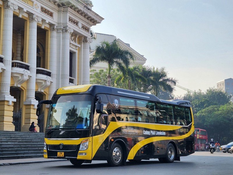 Limousine-bus-Hanoi-Halong-Bay
