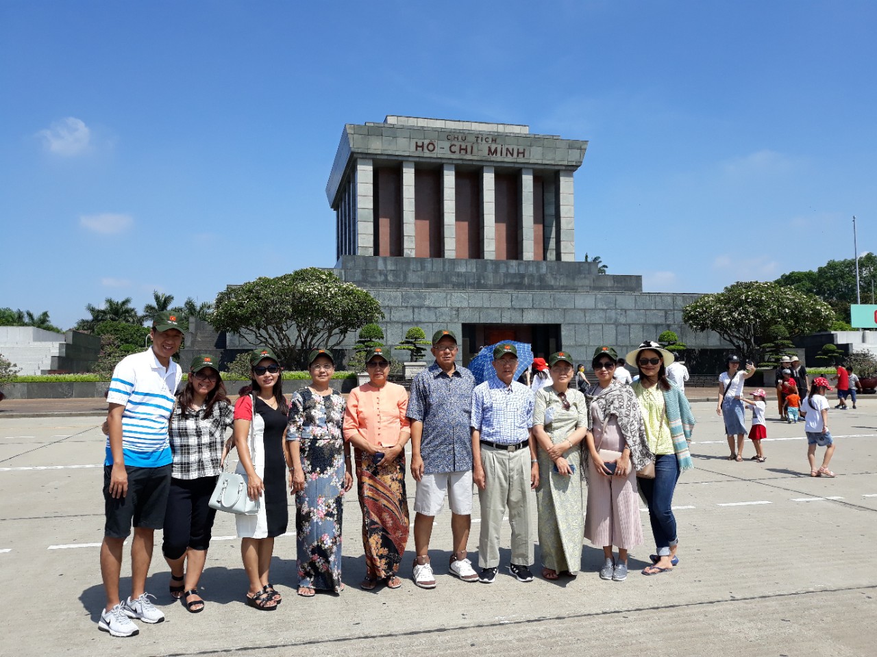 Hanoi 5 days itinerary : Ho Chi Minh Mausoleum