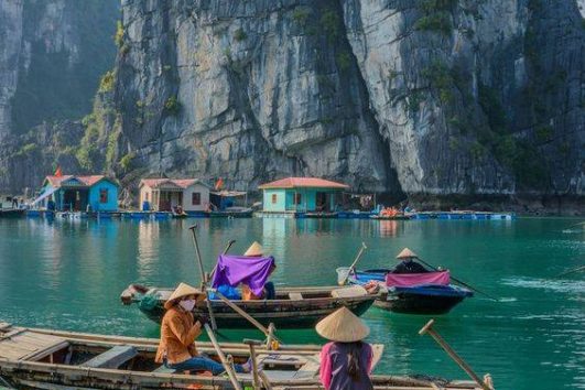 Halong bay budget one day trip