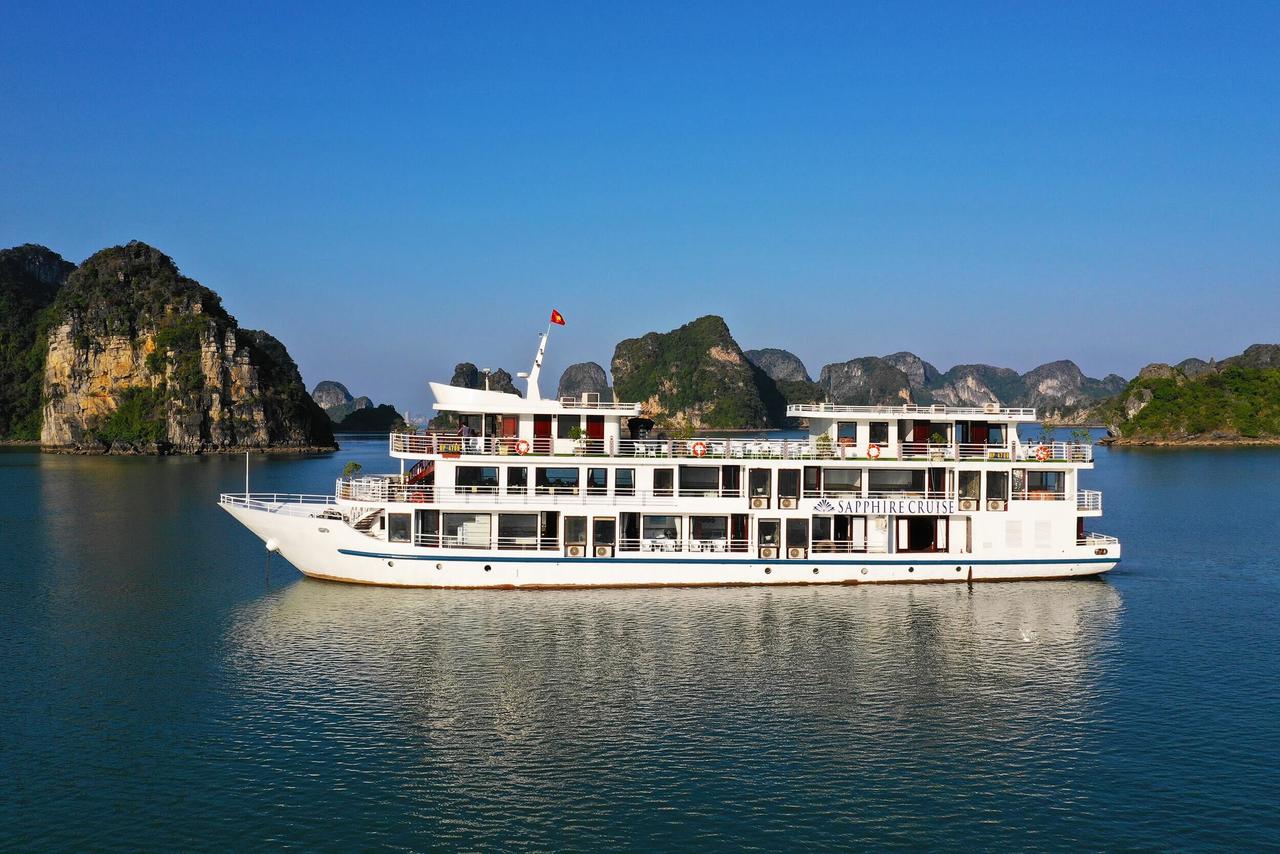 Sapphire Cruise (Lan Ha bay 2D/1N)